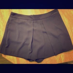 Cupcakes and Cashmere Skort. Never been worn.